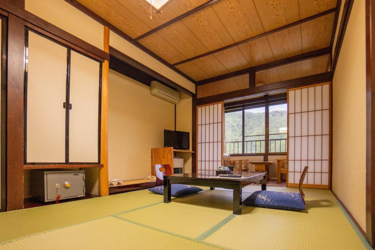 Hotel Oyado Eitaro Takayama  Exterior foto